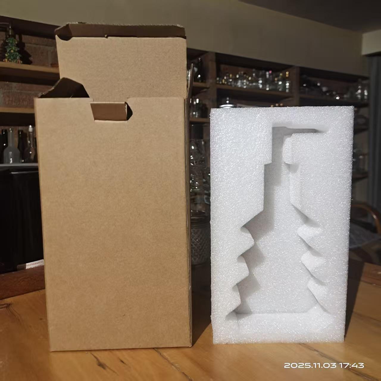 

Christmas Tree Glass Press Bottle: Hand Soap, Lotion, Shampoo & Conditioner Dispenser for Hotels.