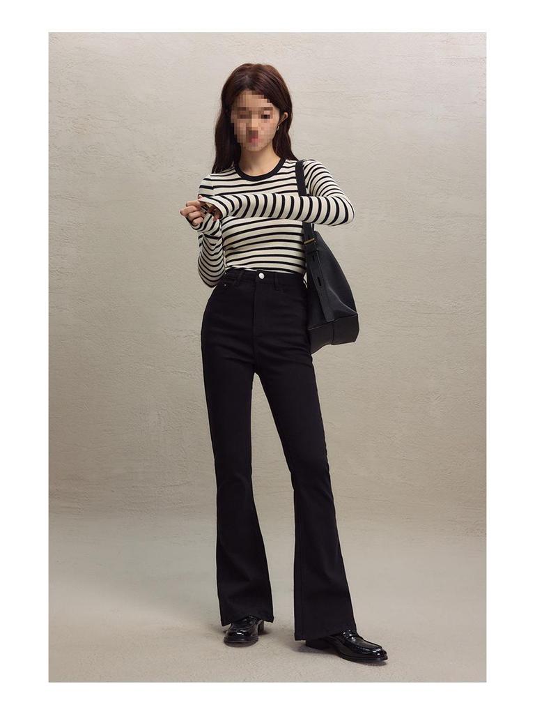 Women's Slim Fit Contrast Stripe Long Sleeve Knit Top for Autumn/Winter 2023