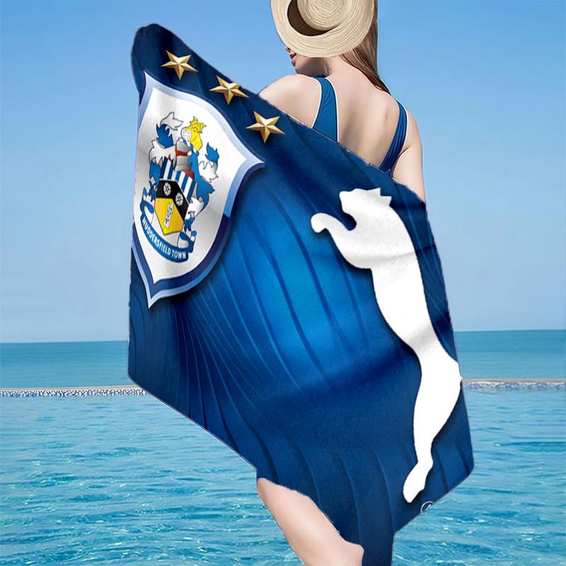 1PC Huddersfield Football Crest Beach Towel - Soft, Absorbent Microfiber, Lightweight, Ideal for The Beach, Parties, Travel, Camping Fan Gifts