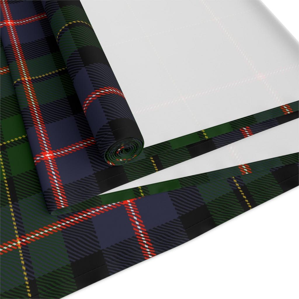 Green Tartan Table Runner, Christmas Table Decor, Tartan Table Linen, Festive Dining Room, Plaid Winter Dining