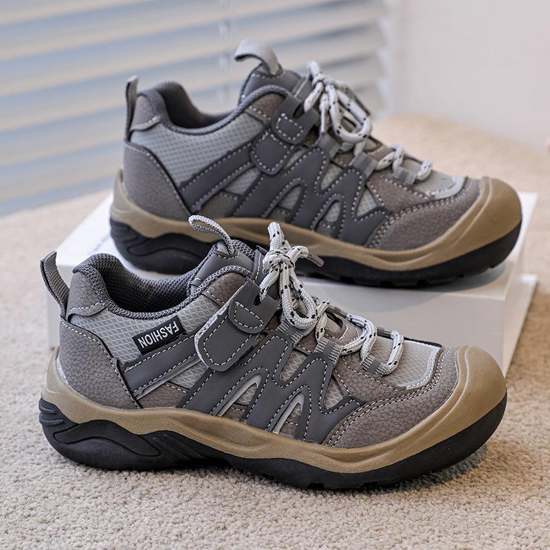 2025 autumn new children's running shoes, soft-soled sports and leisure shoes for primary and secondary school students, Korean version of foreign-st
