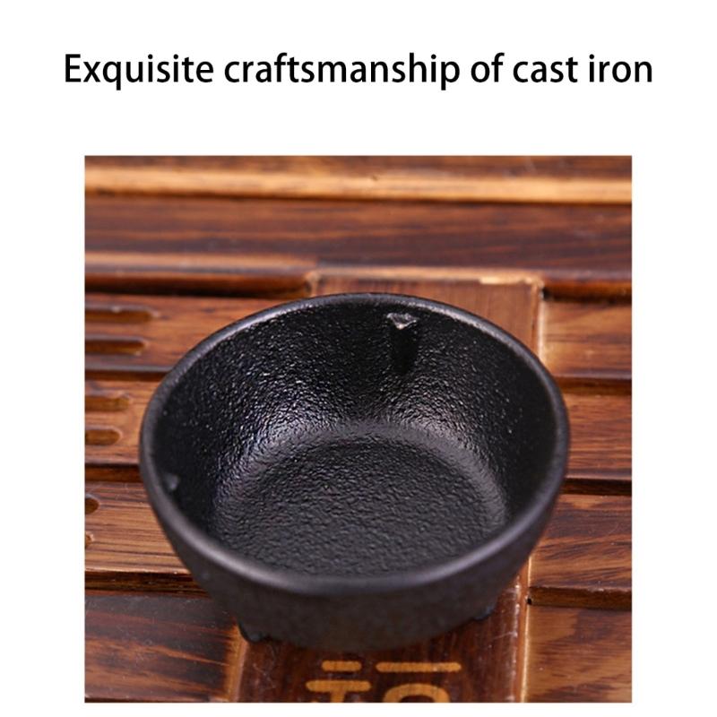 Traditional undulating Outline Durable Iron scent Stand Great For Relaxation And Presentation