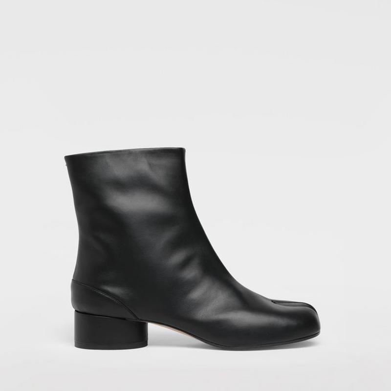 Damenmode Tabi Schuhe Echtes Leder Stiefeletten Klobige Absätze Niedrige Absätze Damenstiefel Luxusdesign Mode Zehenschuh