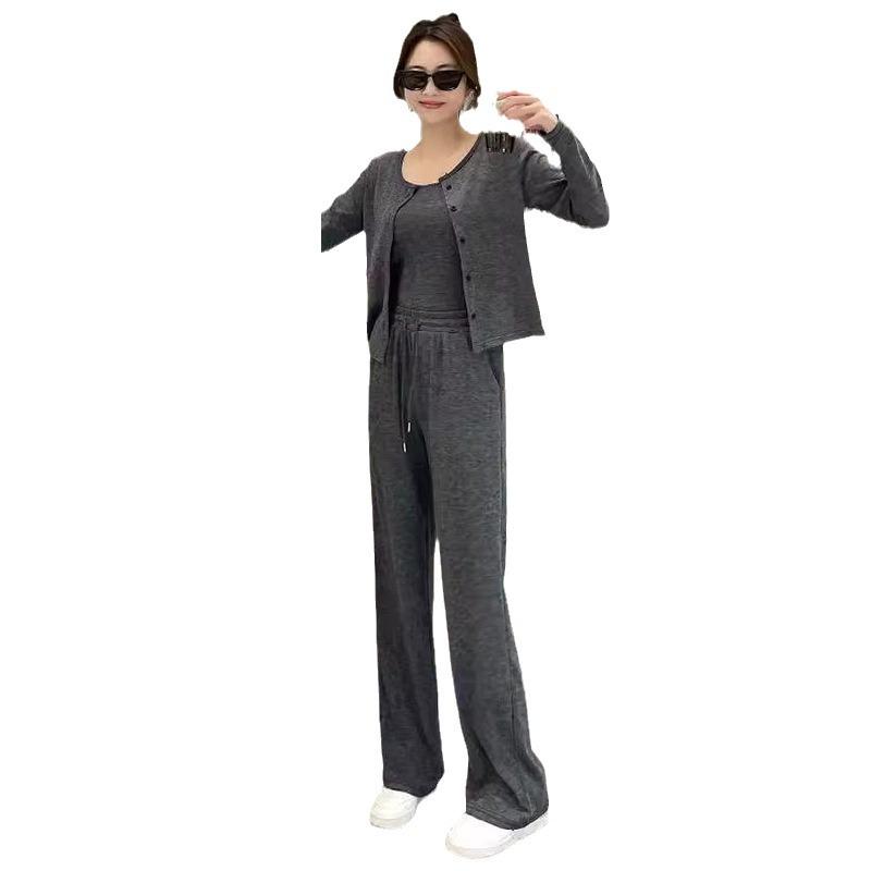 Trending Women's Casual Sportswear: Spring/Autumn Lightweight Loose-Fit Fashion Cardigan and Glutinous Rice Three-Piece Set