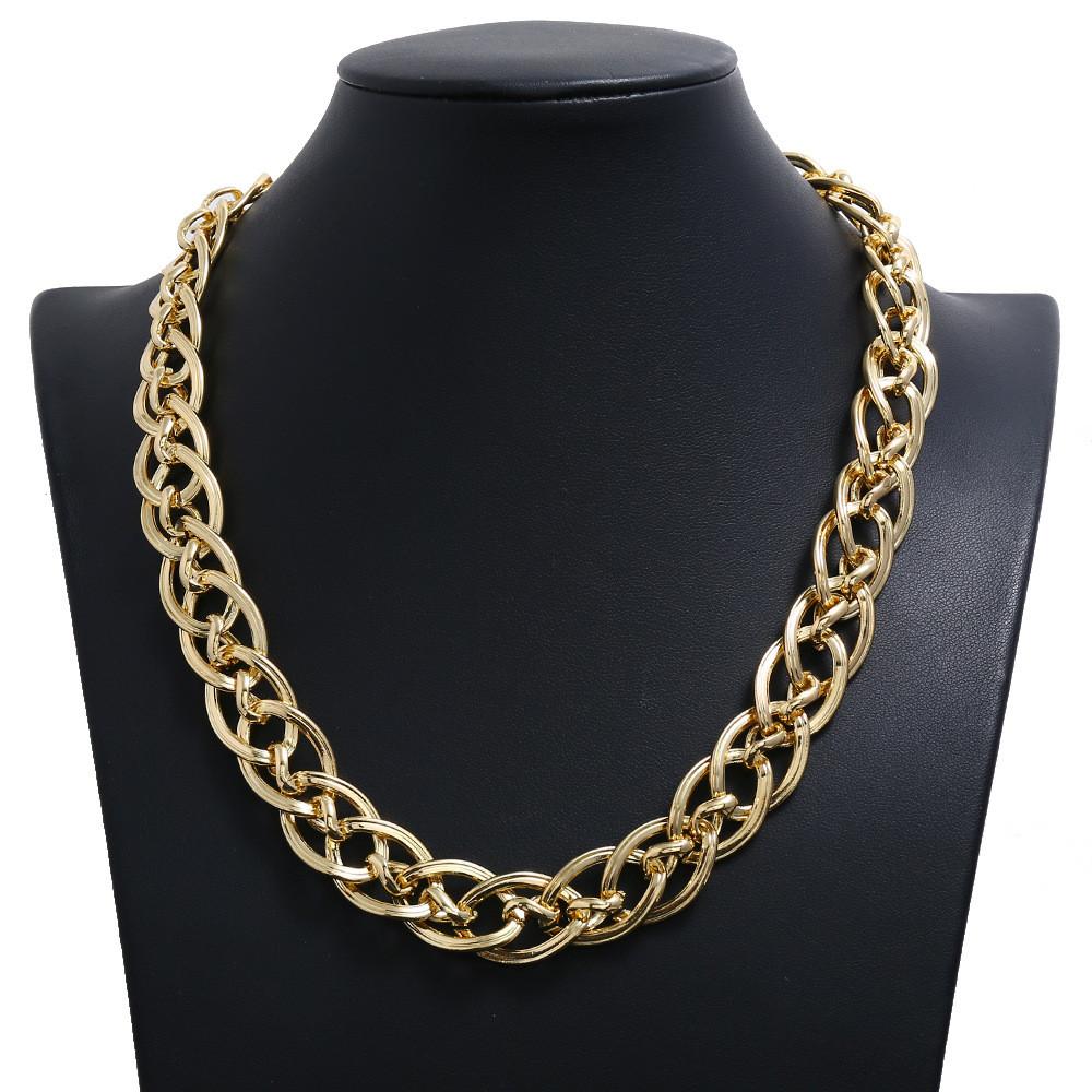 Metallic Geometric Necklace With Gold Finish Unisex Fashion Accessory For Wedding Or Casual Wear