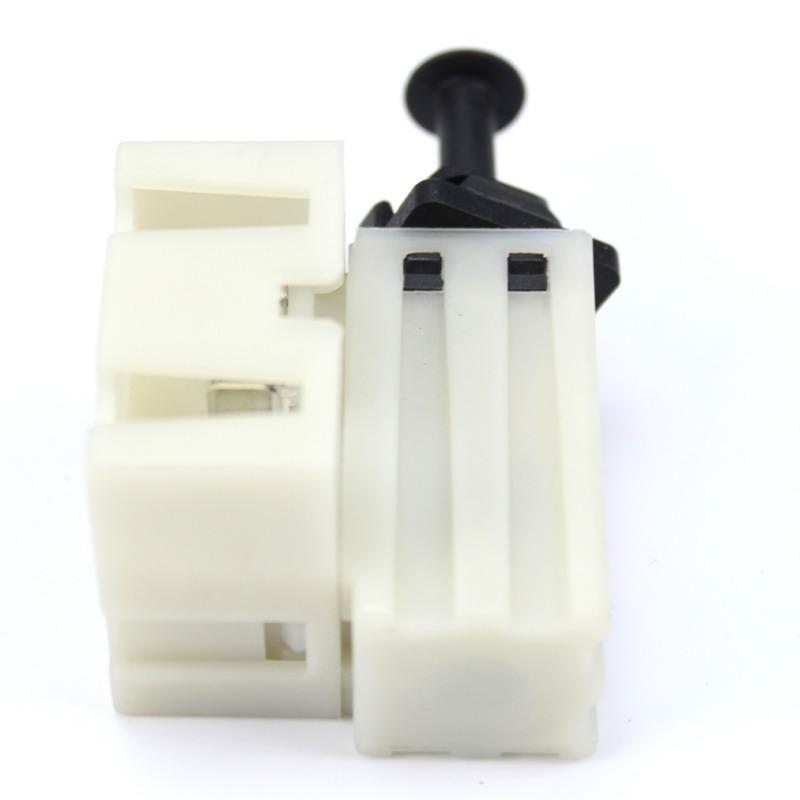 04671336AD 4671336AD CSFHU091AA 04671334 4671334 New Brake Stop Light Switch For Chrysler 300 Sebring Jeep Grand Cherokee ZJ WJ