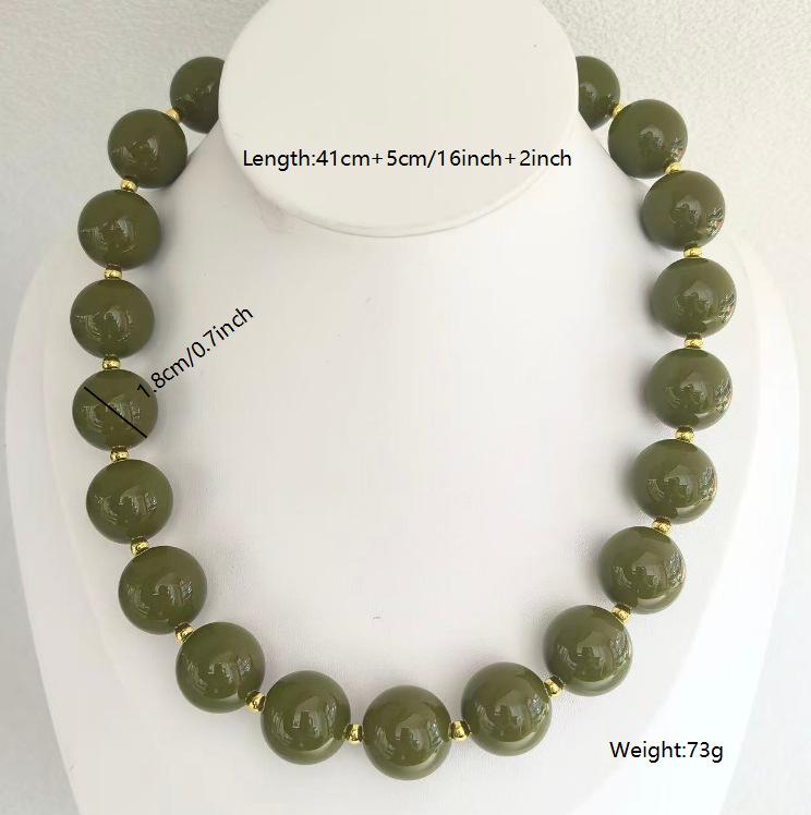 

Hot Sale Vintage Style Animal Elephant Natural Stone White Crystal Clusters Tooth Bronze Necklace