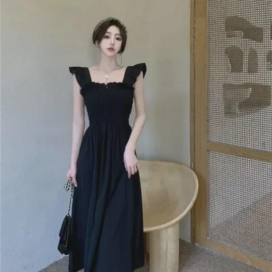 2023 Summer French-Style Pleated Waist Midi Dress with Flutter Sleeves and Square Neck