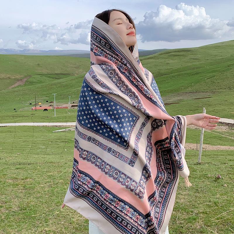 Ethnischer Damenschal: Tibet Reisefotografie, Dünne Baumwolle & Leinen, Sonnenschutz für die Wüste Dunhuang, Seidenschal, Strandtuch