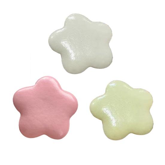 Slow-Rising Toy Plum Blossom Cookie Squeeze Toy Soft PU Fidget for Stress Relief Wet Sticky Texture Portable Decompression Gadget for Kids Adults