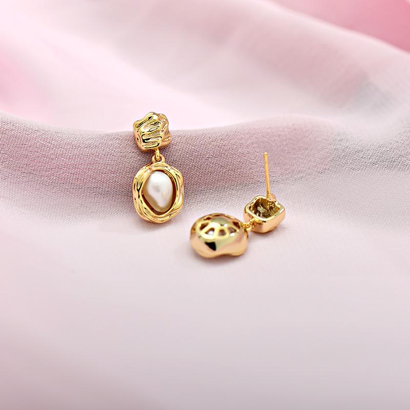 French Baroque Pearl Dangle Earrings with Silver Needle - High-End Luxury Design