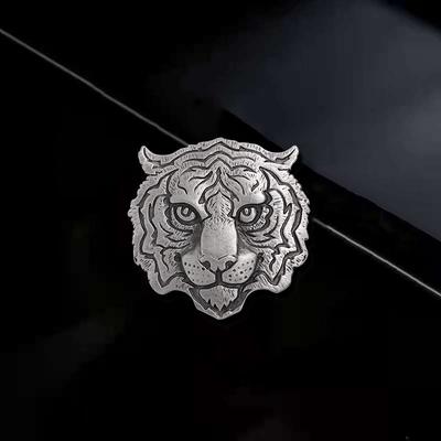 Broches y joyería para el cuerpo