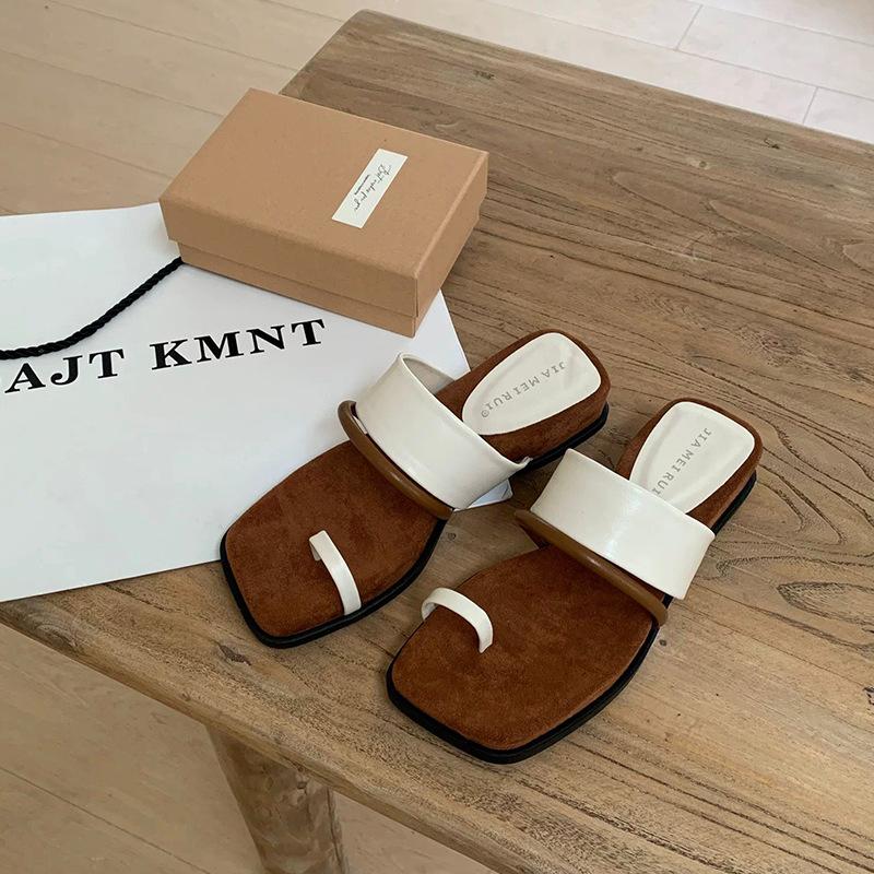 Set of toe casual slope heel cool slippers for summer new retro Korean version square head word beach women flat shoes