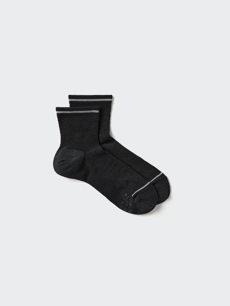 Uniqlo Sports HAlf Socks A