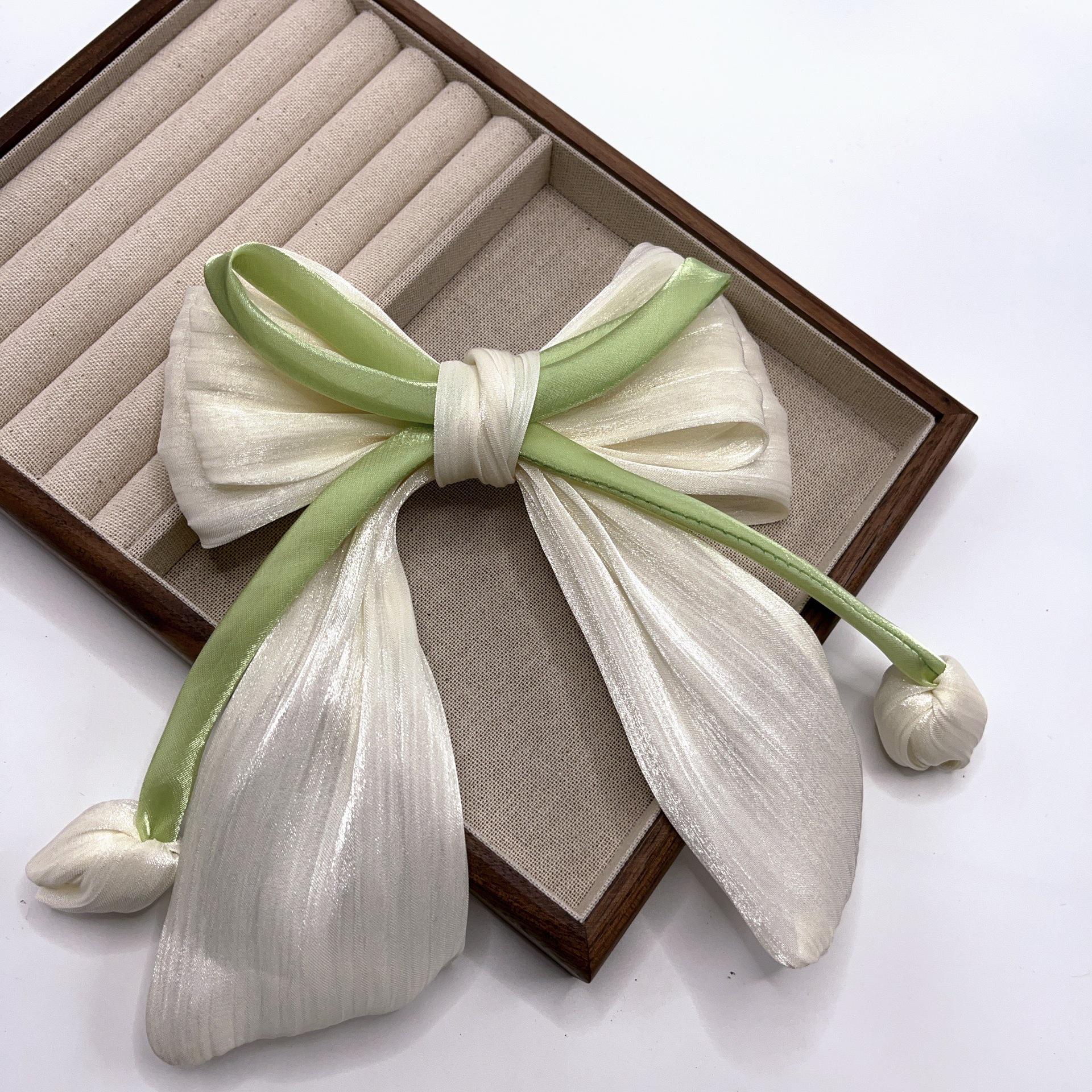 Tulip Bow Spring Clip - Fresh Sweet Hair Accessory with Tassels & High-End Feel
