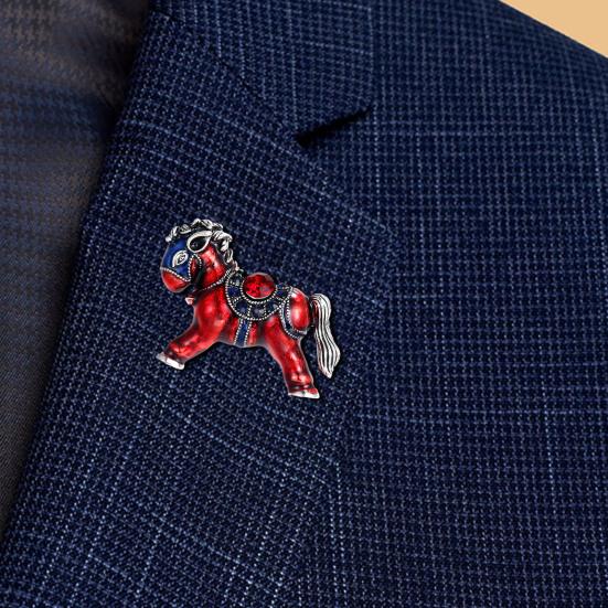 Brooch Pin Sparkling Rhinestones Inlaid Horse Design Pin Sweaters Hats Bags Collar Brooch Outfit Accessory