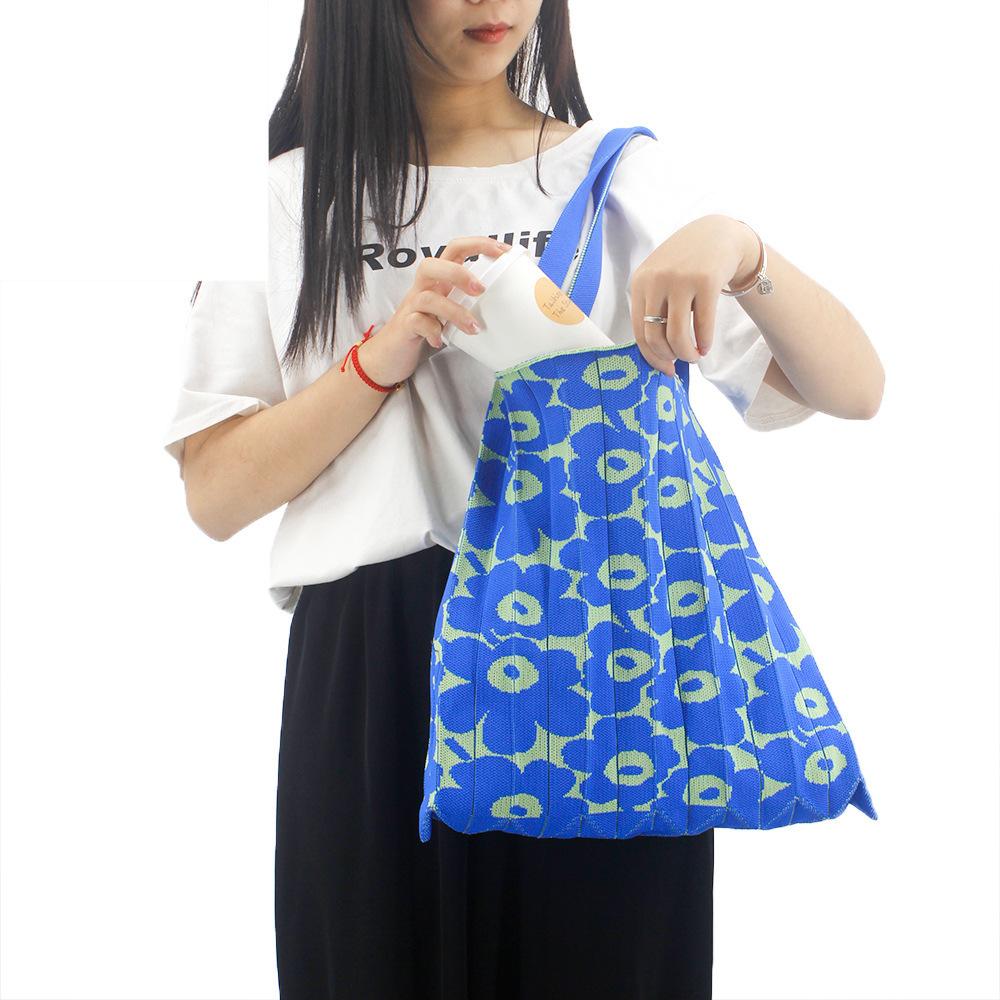 Spring Summer Shoulder Bag for Women Large Capacity Pleated Folding Organ Bag for College Students Knitting for Women