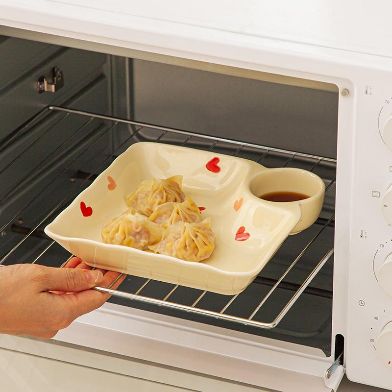 

Heart Pattern Square Dumplings Plates Household Ceramic 8 Inch Aesthetic Underglazed Colour Kitchen Tableware with Sauce Dish 8 inches світло-жовтого кольору