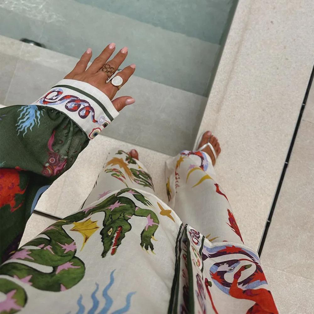 "Podzimní dámská souprava volné košile a kalhot s potiskem 2024 na volný čas nebo dovolenou"