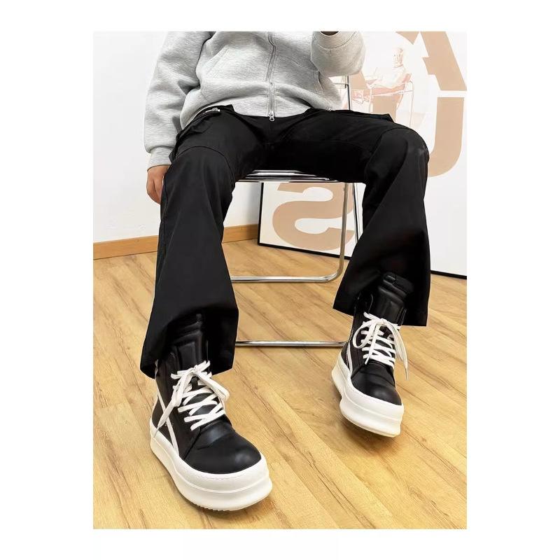 2025 Amerikanska inverterade triangel svart och vitt höga sneakers trendiga high street sneakers muffin tjocksulade hip-hop Martin-kängor dam