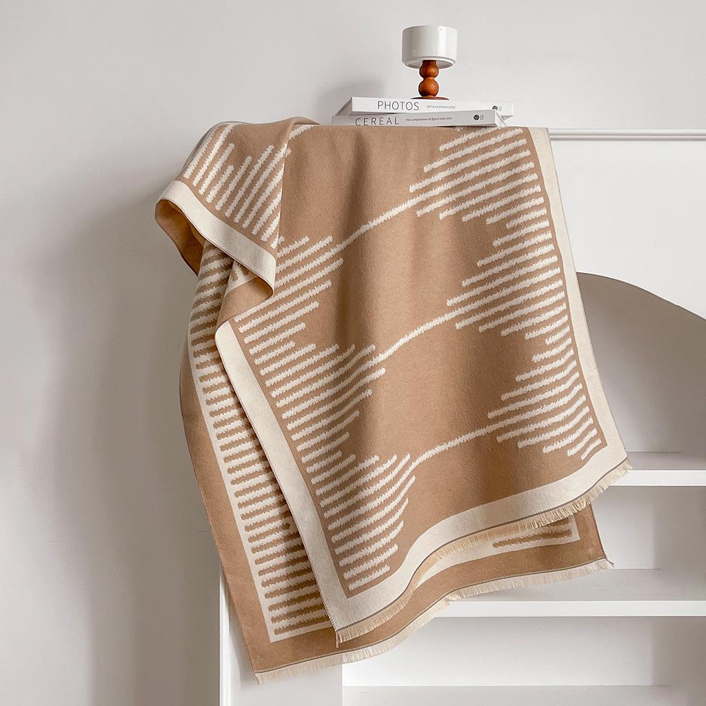 Winter Geometric Splicing Letters Versatile Simple Neck Protection Warm Scarves High Temperament Women Two-Sided Jacquard Shawl