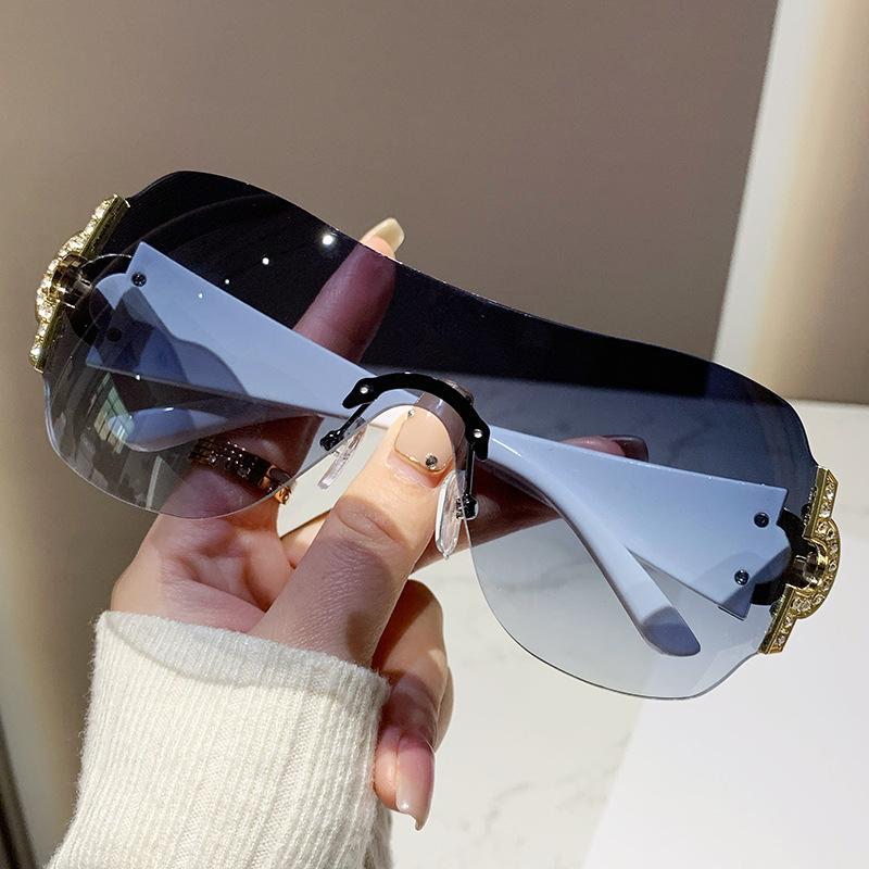 

Солнцезащитные очки женские, большая оправа, солнцезащитные очки Y2K, инкрустированные бриллиантами, уличная фотография, декоративные очки, солнцезащитные очки для мужчин синий