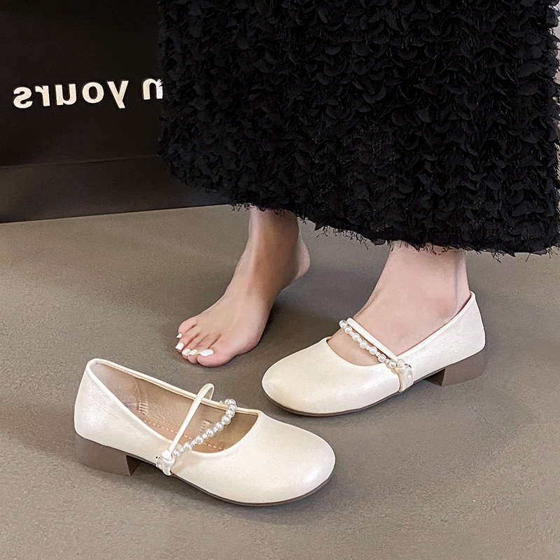 Late Evening Breeze Gentle Shoes Thick Heel Single Shoes Women's 2025 New Summer Mary Jane Shoes with Skirts Soft-soled Beanie Shoes