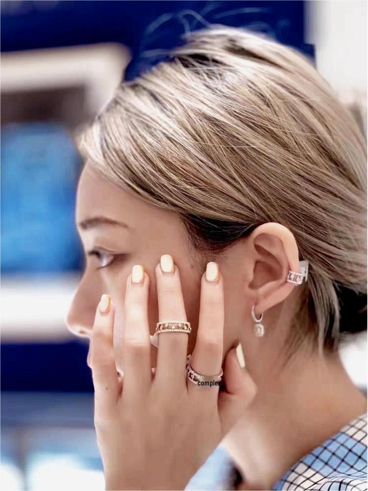 V Gold Dewdrop Ring: Women's 18K Rose Gold with Luxury Hollow Design and Full Diamonds, Non-Fading