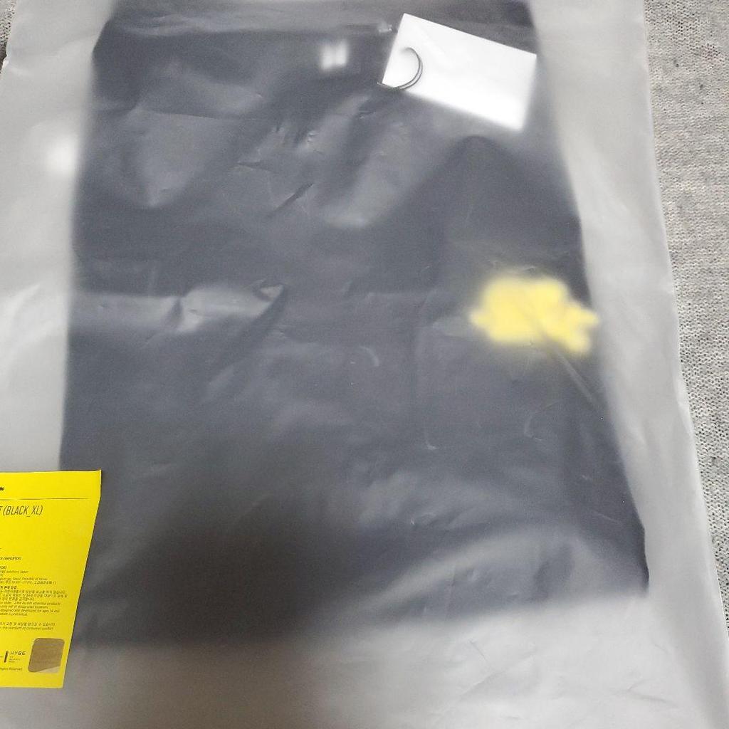 [USED] BTS Official Butter T-shirt with tag, size XL