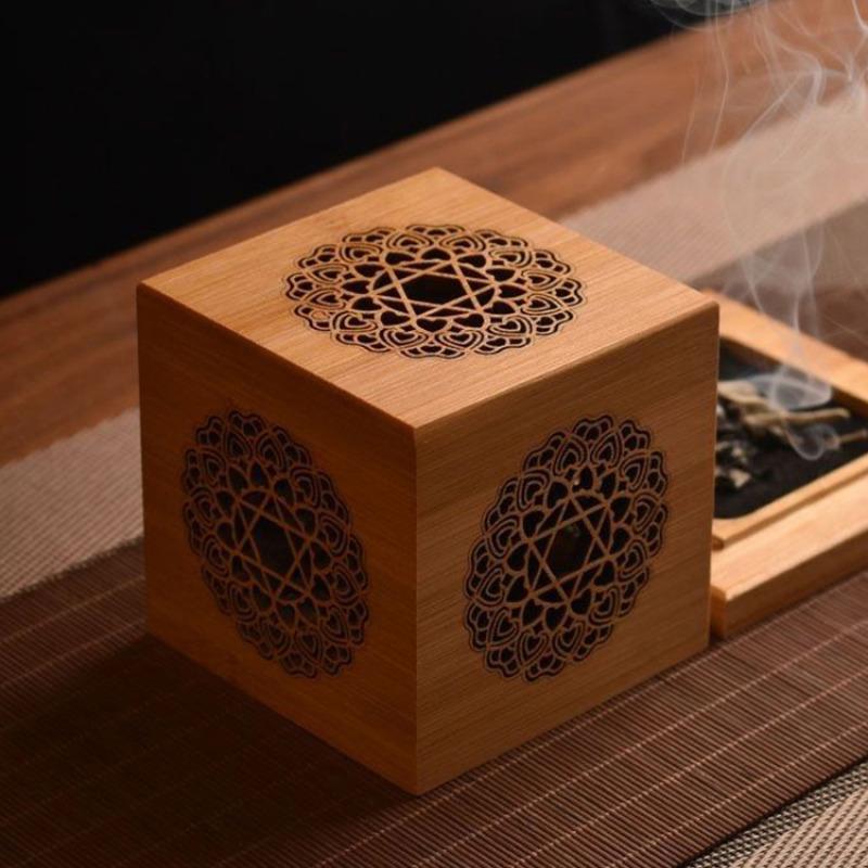 Crystal incense burner convenient for burning incense, purifying and demagnetizing sage incense burner convenient for