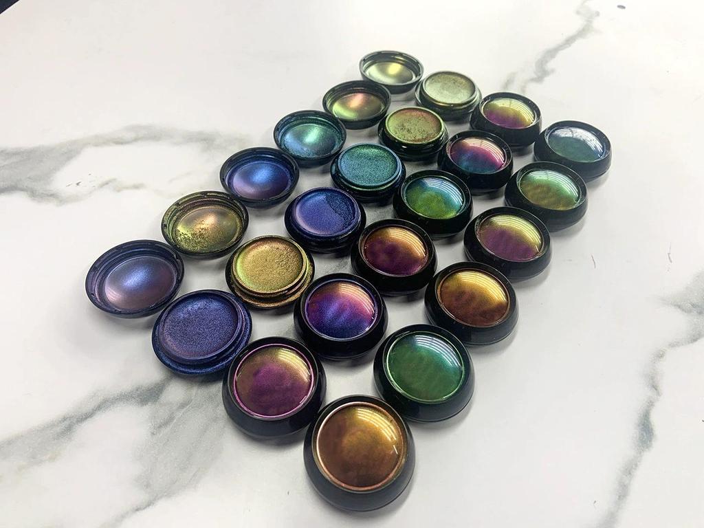 Chameleon Pearlescent Eyeshadow Powder - Single Color, Glitter Finish