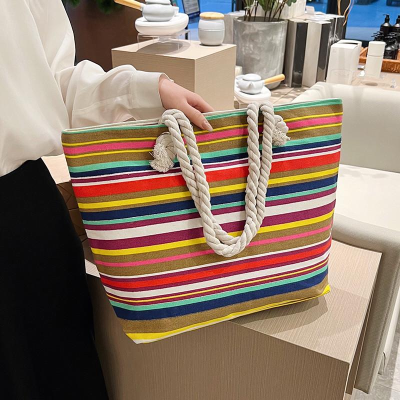 Ethnic Pattern Casual Canvas Handbag With Zipper Closure For Moms And Shopping