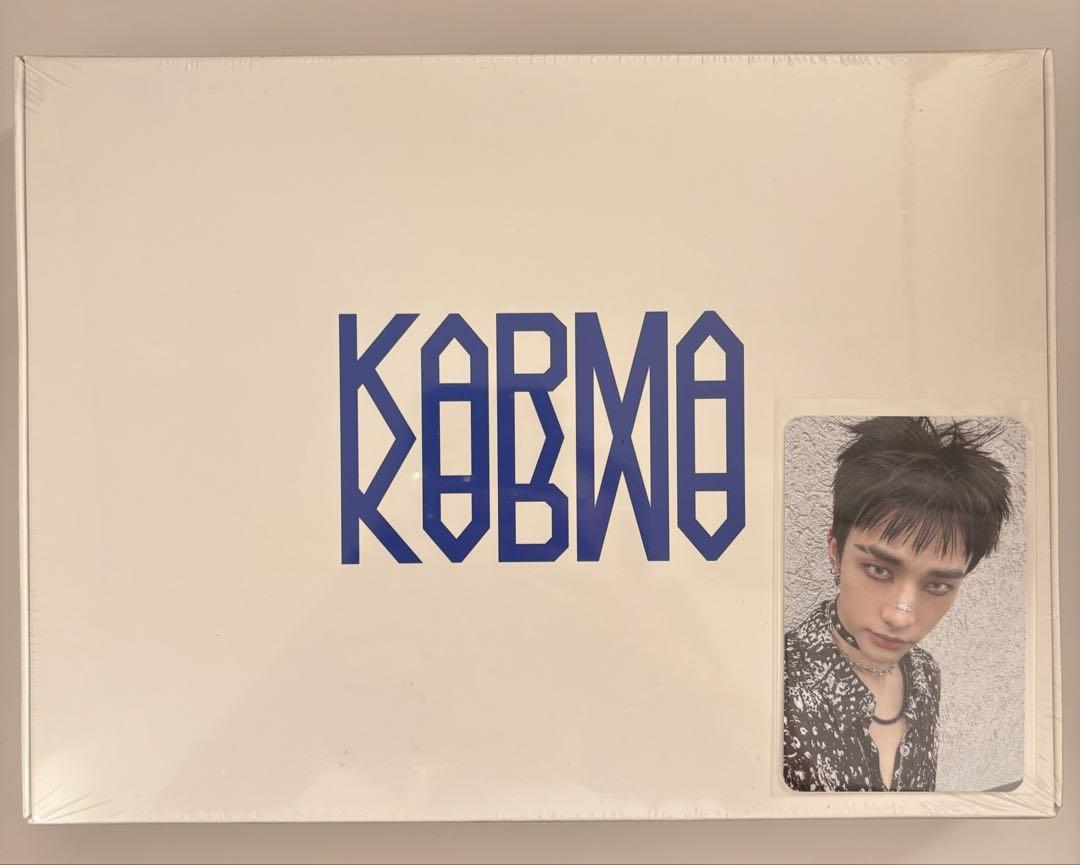 

[USED] StrayKids KARMA HOORAY VER. Hyunjin