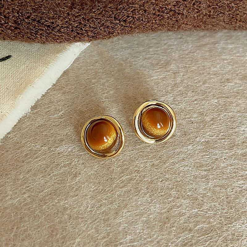 Autumn Retro Amber Stud Earrings - 2025 New Stylish High-End Design for Women