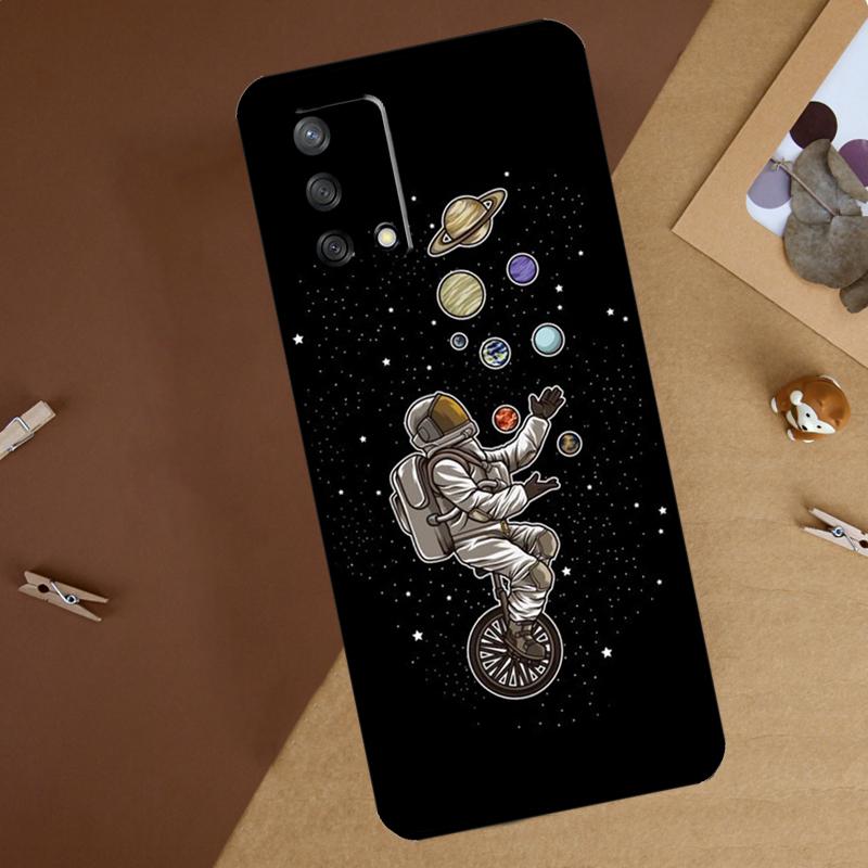 Aesthetic Space Moon Astronaut For Oppo A18 A38 A58 A78 A98 A40 A60 A80 A74 A94 A54 A16 A76 A96 A15 A57S A17 A77 Phone Case