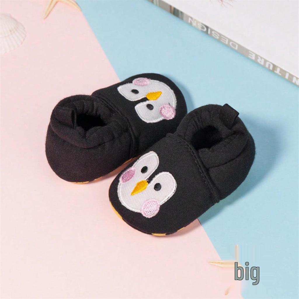 Elastic Soft Sole Baby Shoes for 0-1 Year Old with Cartoon Penguin Design