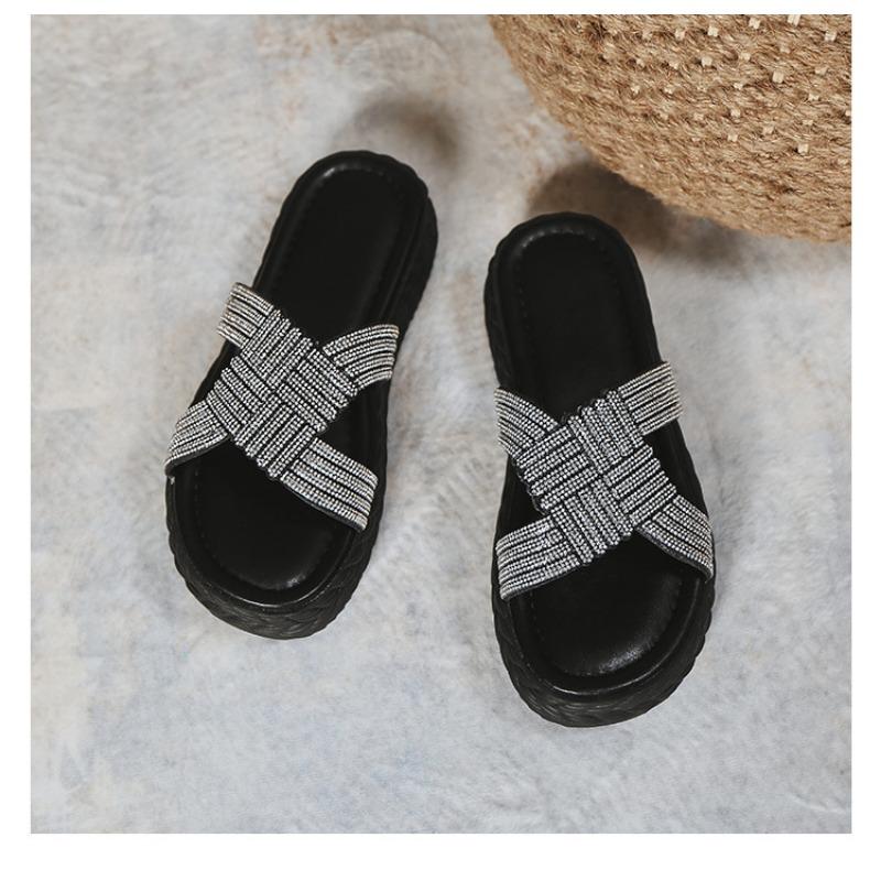 Тапочки со стразами — фото 5