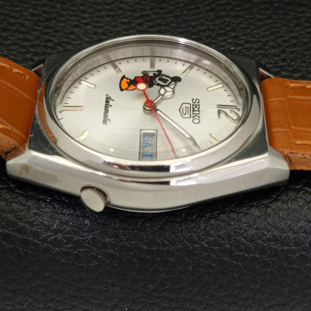 JAPAN VINTAGE SEIKO 5 AUTOMATIC 7019A MENS SILVER COLOR DIAL WATCH a700593-5