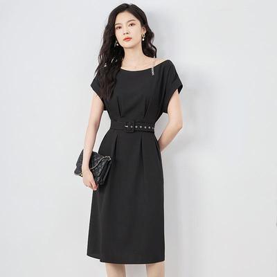 Elegancka Letnia Sukienka Odchudzająca dla Kobiet - Stylowy Krój Maskujący Brzuch