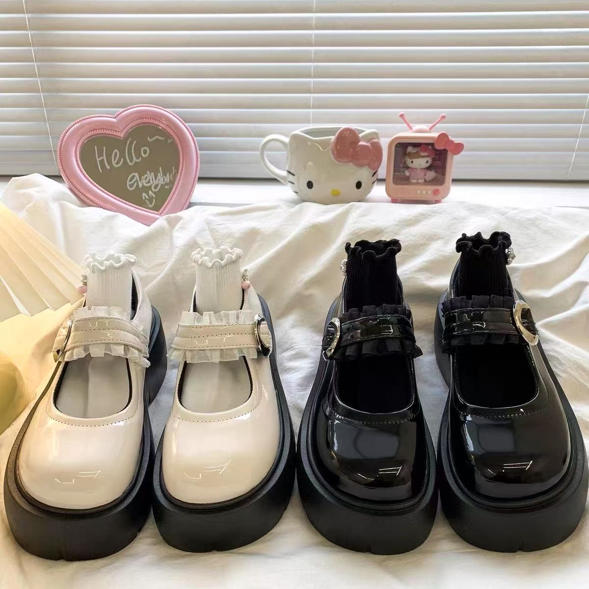 

French style with skirt platform small leather shoes women s 2025 spring and autumn new black round head retro high heel Mary Jane single shoes 40