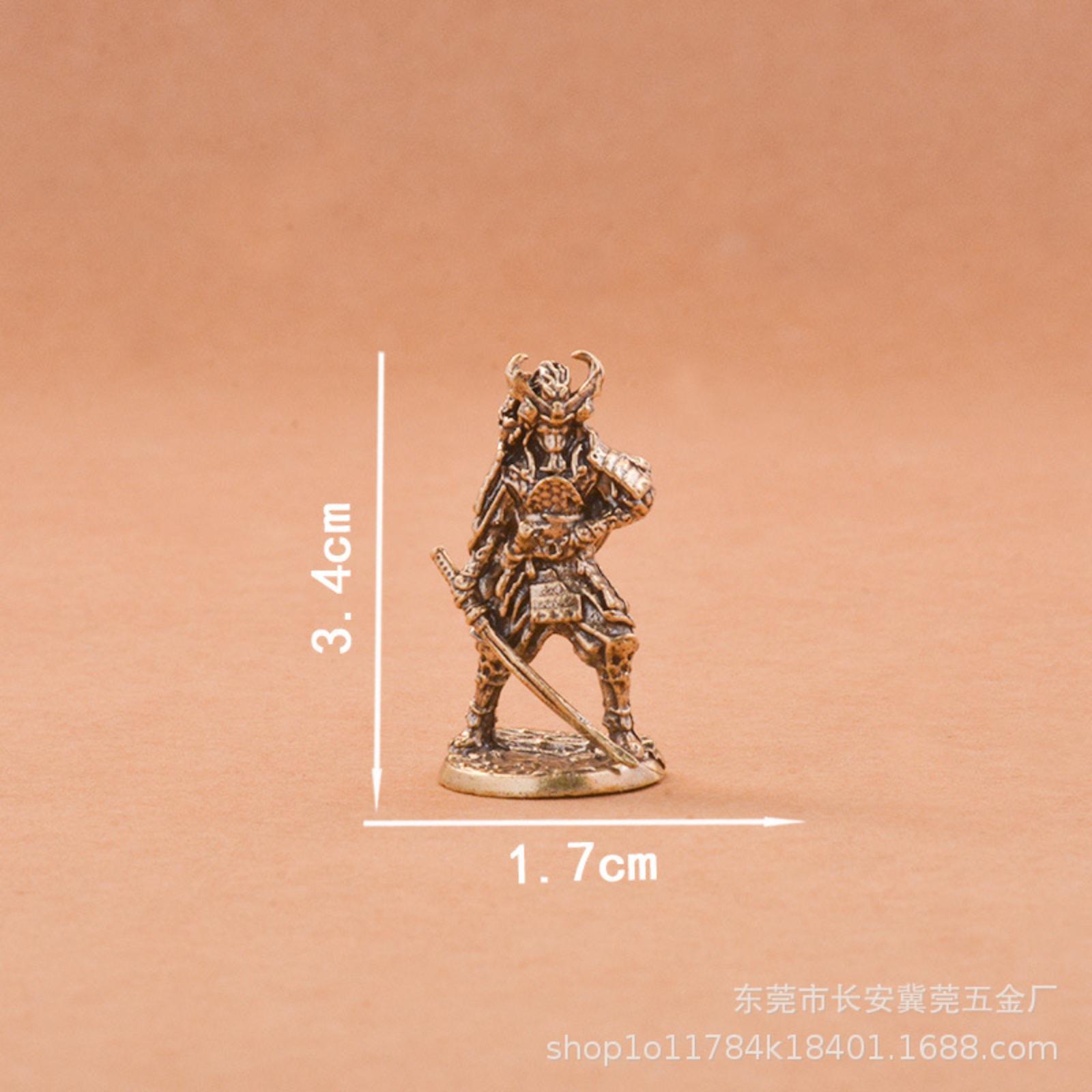 

Фигурка Сёгуната из цельной латуни: Модель Игрушка Подарок для мальчиков - Уникальная Подставка для Фигурок для Настольной Игры One Size