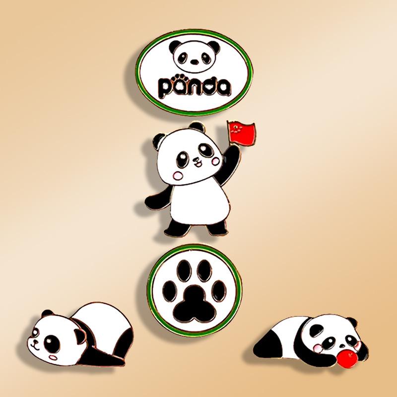 Cartoon Panda Badge: Cute Panda with Flag Brooch for Autumn/Winter Clothing & Backpack Decoration - Unisex Gift