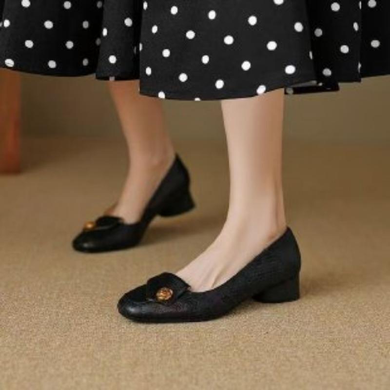 

Новый стиль ретро-сандалий с полупетлей для пальца, туфли с квадратным носком для одиноких женщин 40