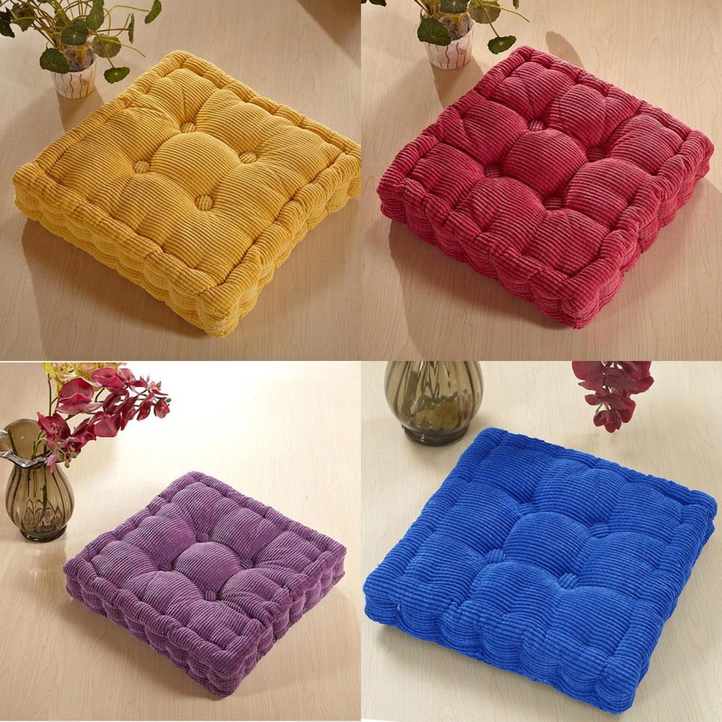 Elegantes quadratisches Sitzkissen aus Maisplüschmaterial für ultimativen Komfort und Stil