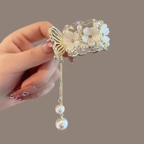 Red rose, pearl, tassel, small claw clip, half pierced top clip, high ponytail clip, white lotus claw clip