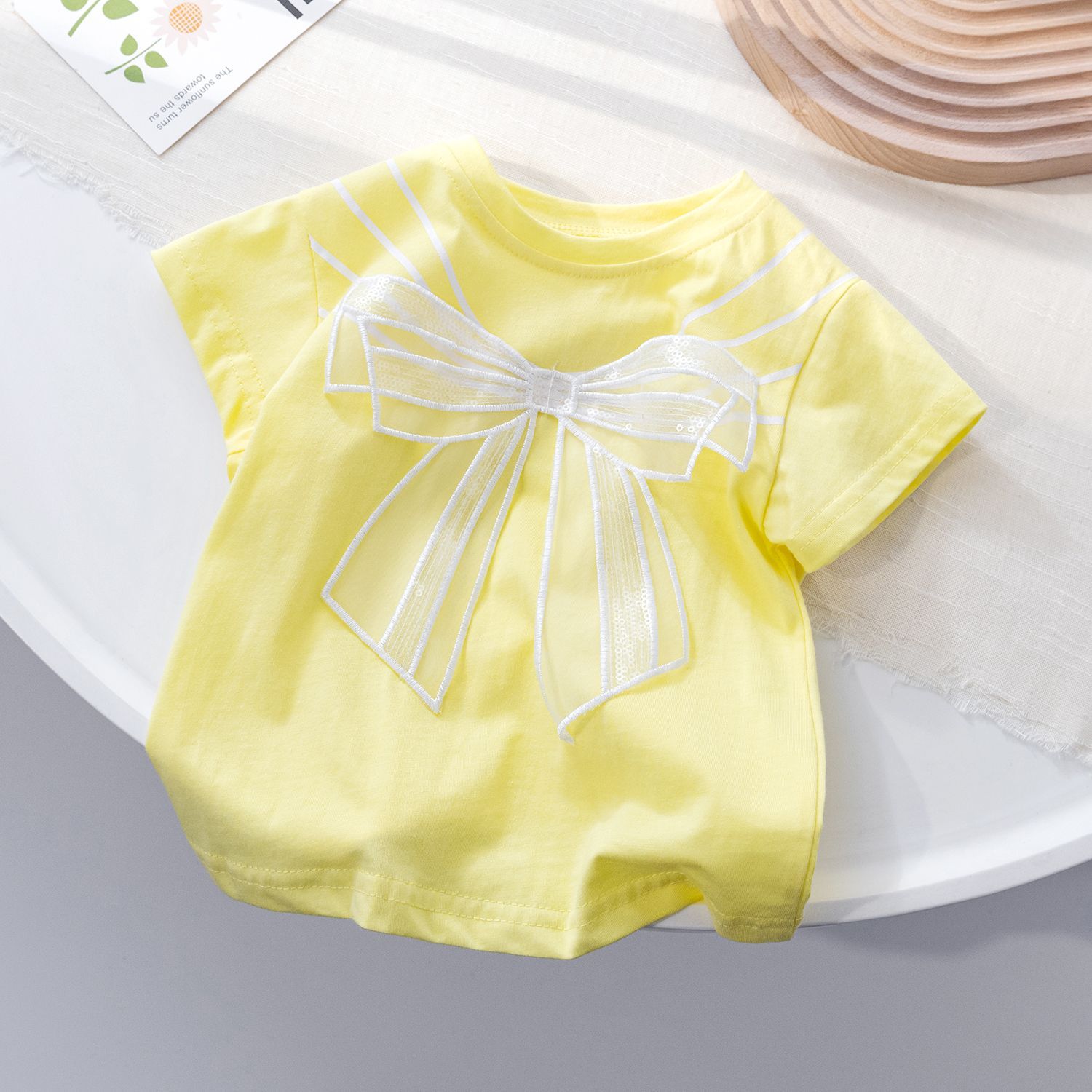 

Летняя футболка для девочек с круглым вырезом и бантом, модный летний наряд для девочек, универсальный дышащий топ с короткими рукавами 90