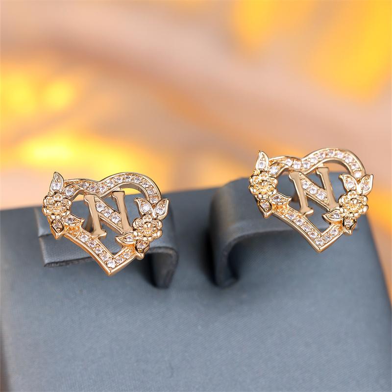 

1 пара серег золотого цвета с 26 английскими буквами в стиле сердца, серьги с цирконием и цветком, обручальное кольцо, ювелирные изделия, подарок на день Святого Валентина N