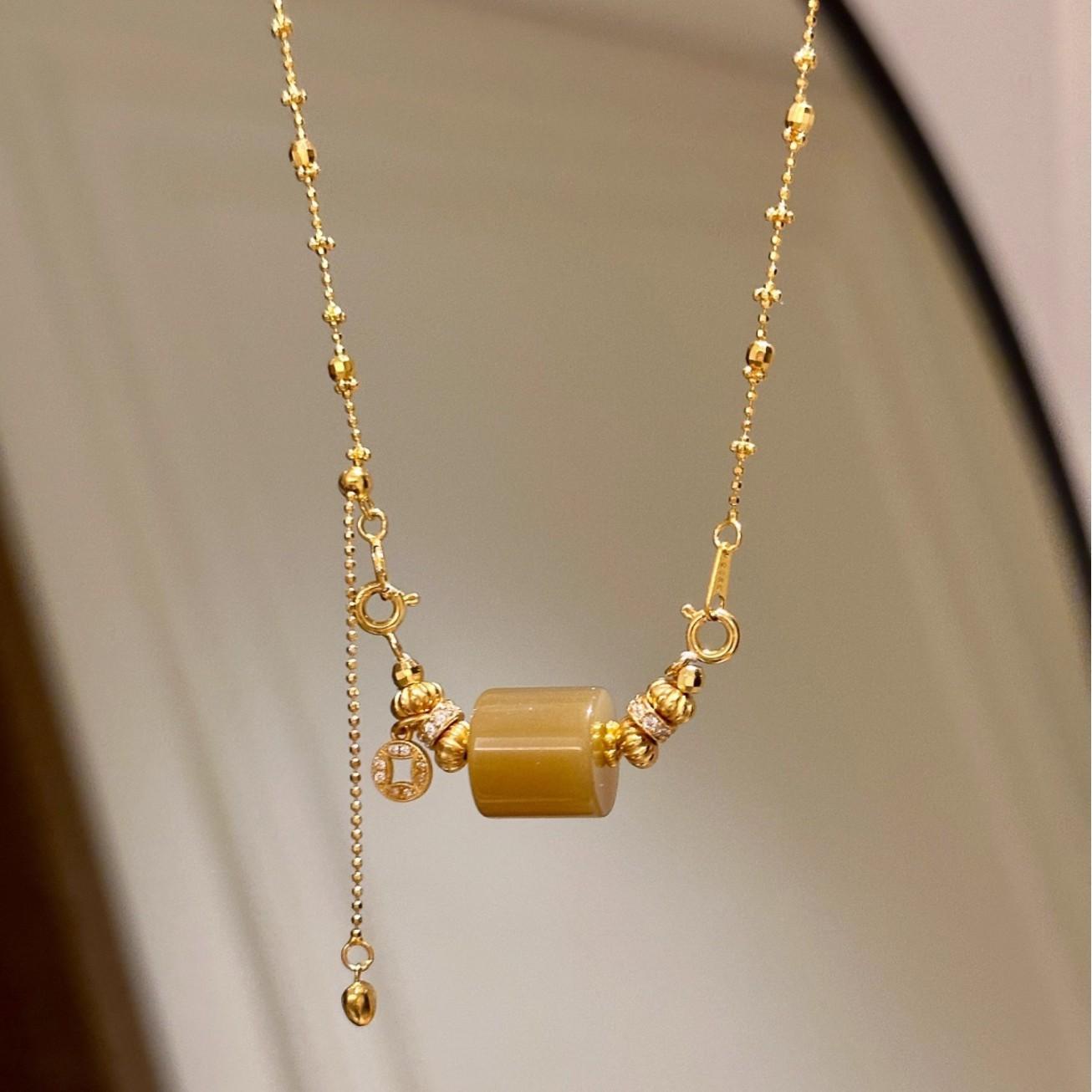 

Vintage and simple Chinese style cylindrical bead necklace pendant women s exquisite and high-end collar chain banquet 45cm золотий