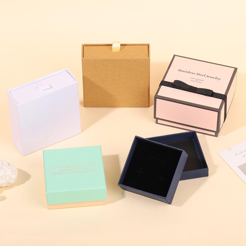 Fresh Textured Jewelry Box: Elegant Storage for Bracelets, Necklaces, Rings - Perfect for Birthdays