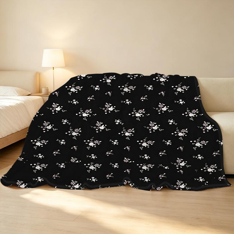 High-Density Plush Flannel Fleece Blanket: Soft Cozy Skin-Friendly, Ideal for Home Sofa Bedroom Office Napping, Perfect for Christmas Halloween Decor